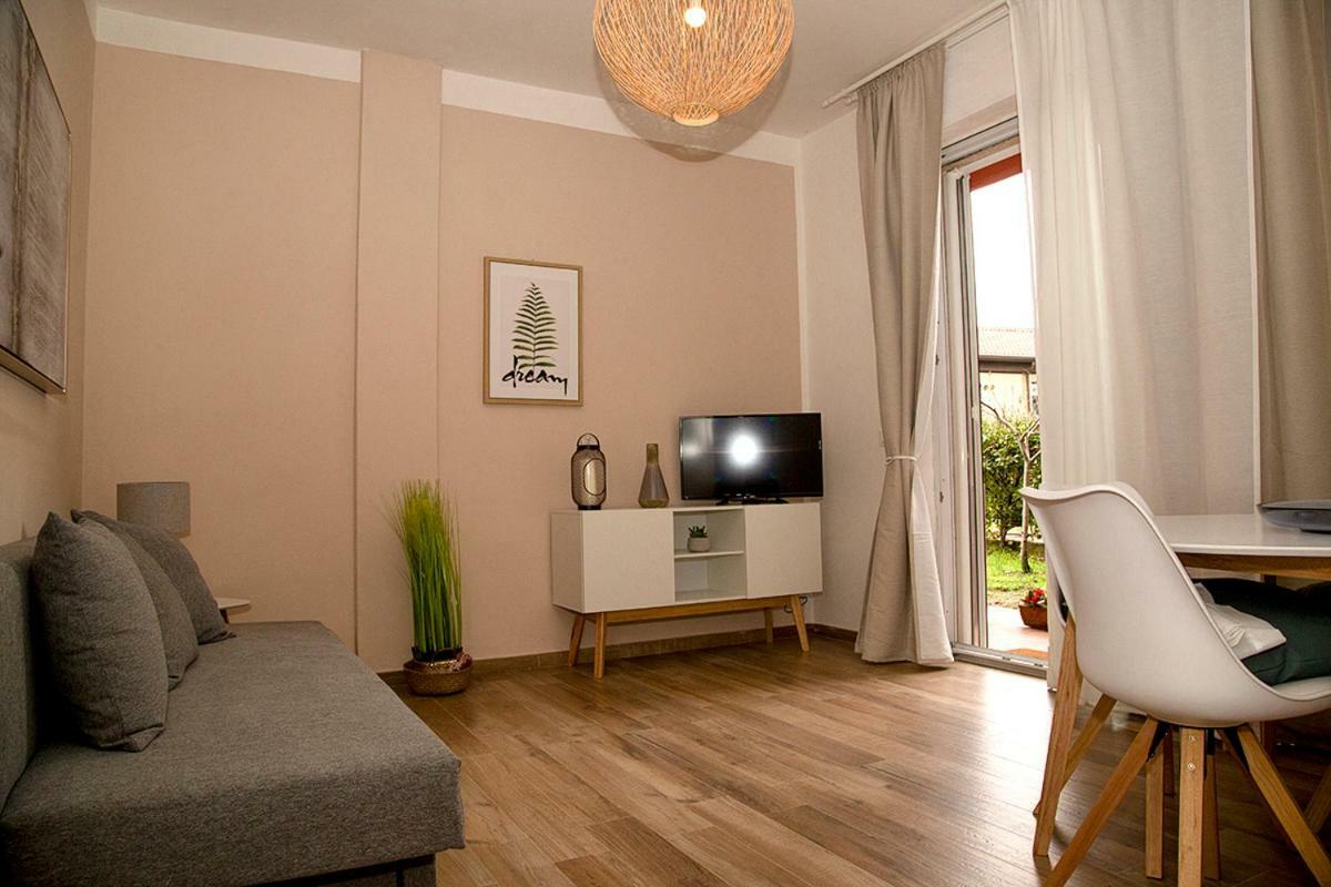 Casalou' Apartment ซาร์ซานา ภายนอก รูปภาพ