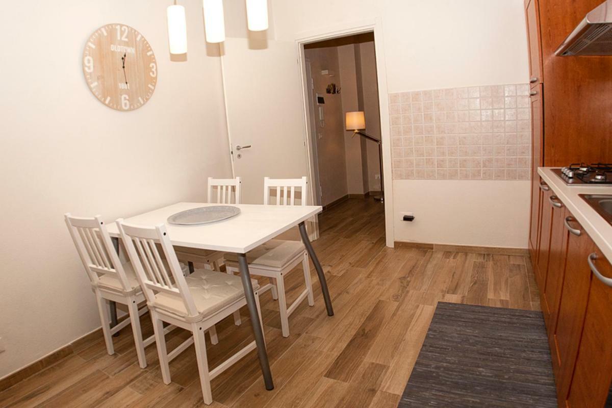 Casalou' Apartment ซาร์ซานา ภายนอก รูปภาพ